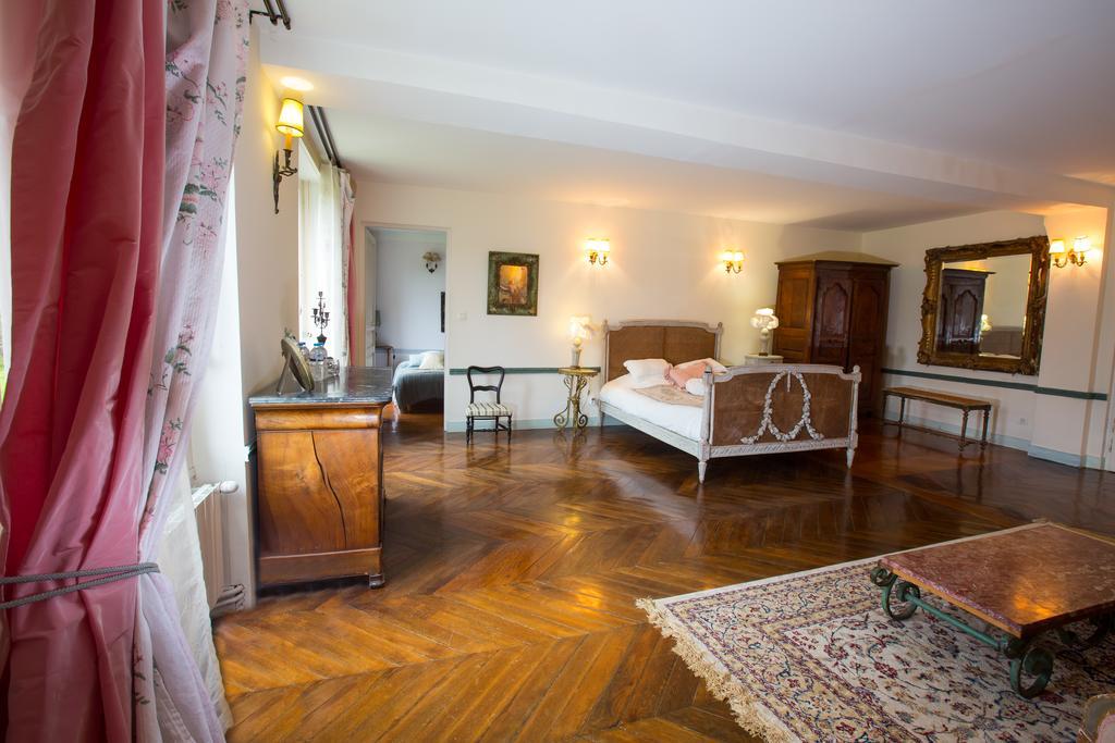 Chateau De La Madeleine Bed and Breakfast Pressagny-lʼOrgeuilleux Esterno foto