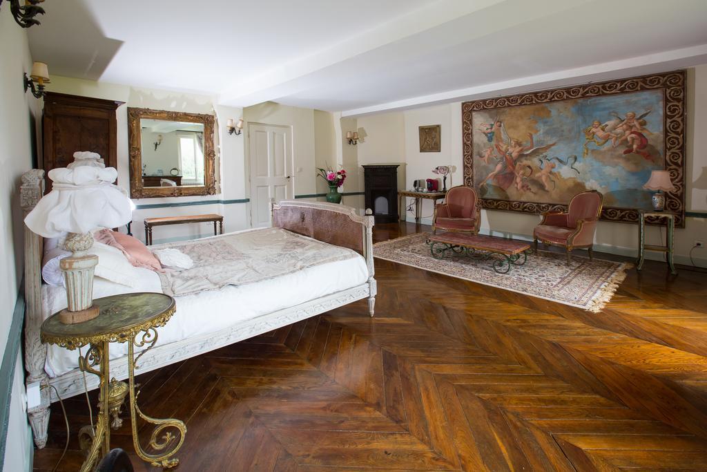 Chateau De La Madeleine Bed and Breakfast Pressagny-lʼOrgeuilleux Esterno foto