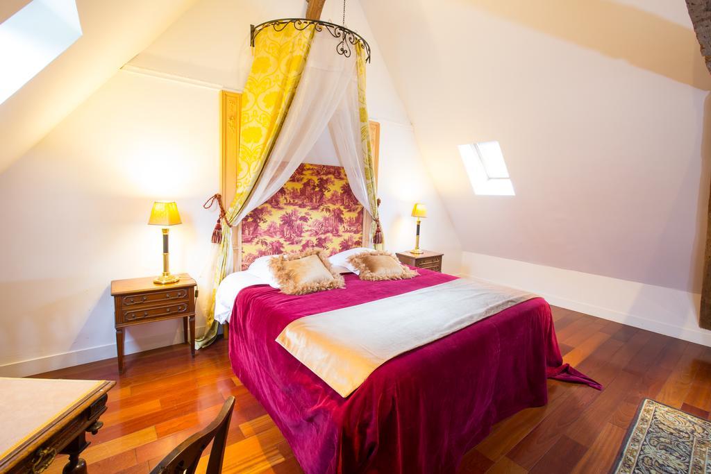 Chateau De La Madeleine Bed and Breakfast Pressagny-lʼOrgeuilleux Esterno foto