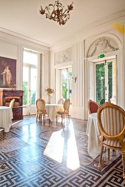 Chateau De La Madeleine Bed and Breakfast Pressagny-lʼOrgeuilleux Esterno foto